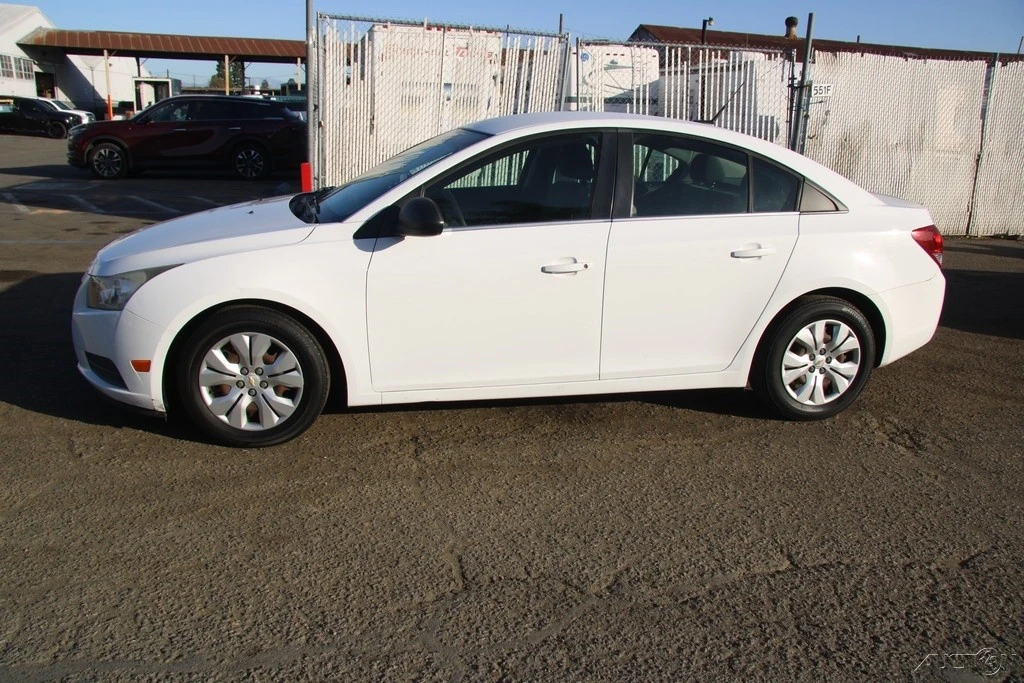 2012 Chevrolet Cruze - Image 3 of 21
