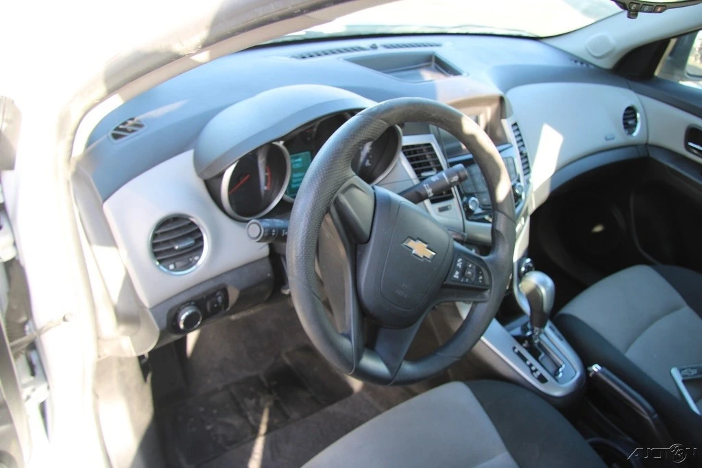 2012 Chevrolet Cruze - Image 14 of 21