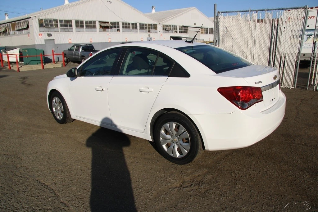 2012 Chevrolet Cruze - Image 5 of 21