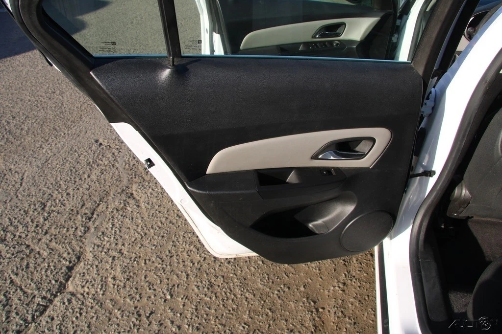 2012 Chevrolet Cruze - Image 19 of 21