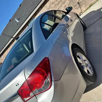 2012 Chevrolet Cruze 1LT Sedan 4D