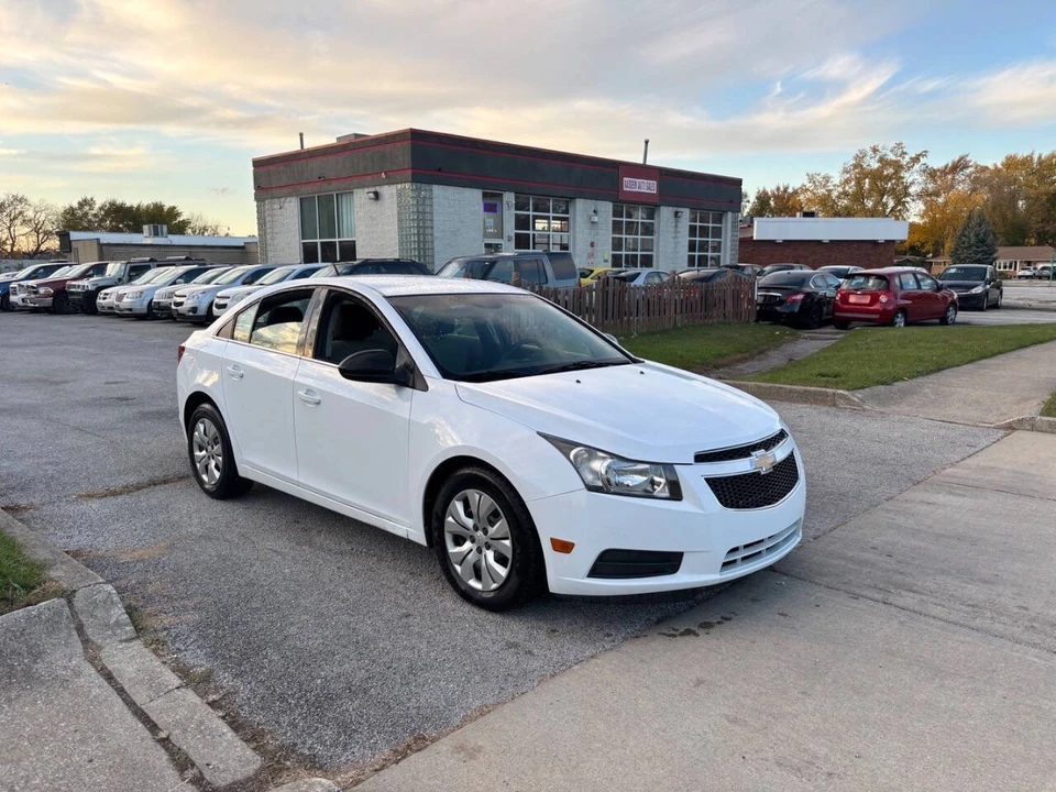 2012 Chevrolet Cruze - Image 8 of 21