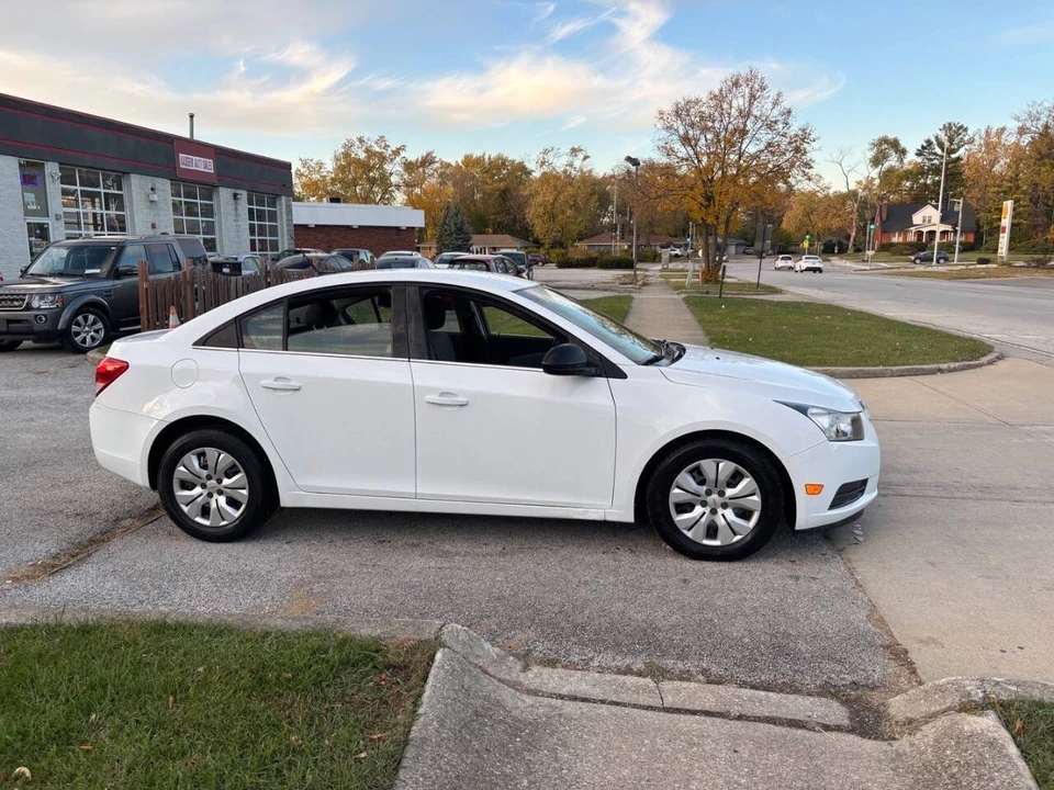2012 Chevrolet Cruze - Image 14 of 21