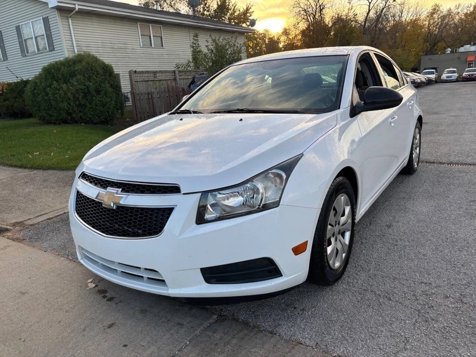 2012 Chevrolet Cruze - Image 4 of 21