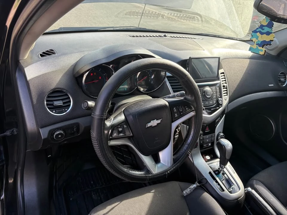 2012 Chevrolet Cruze - Image 11 of 12