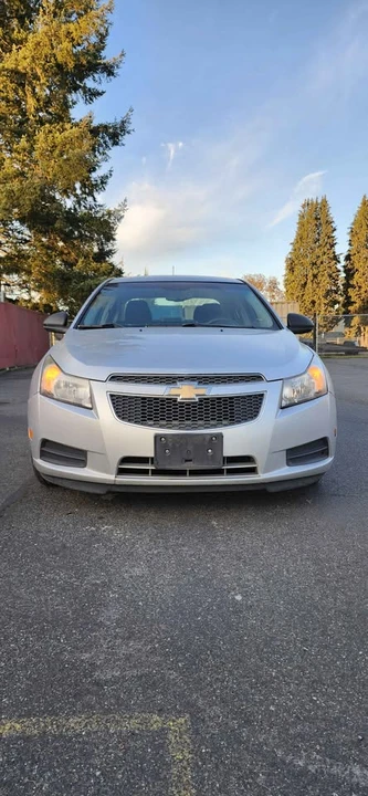 2012 Chevrolet Cruze - Image 2 of 11