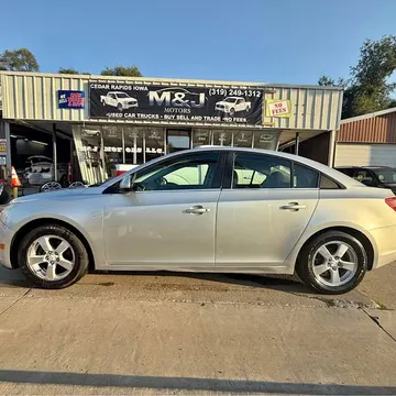 2012 Chevrolet Cruze LS Sedan 4D