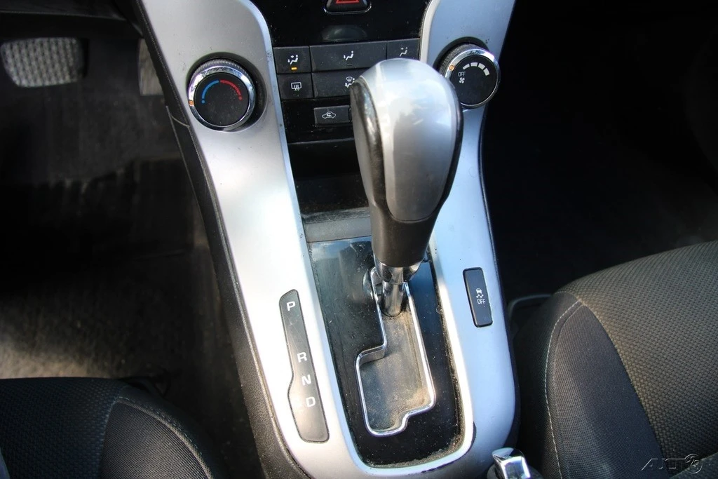 2012 Chevrolet Cruze - Image 17 of 21
