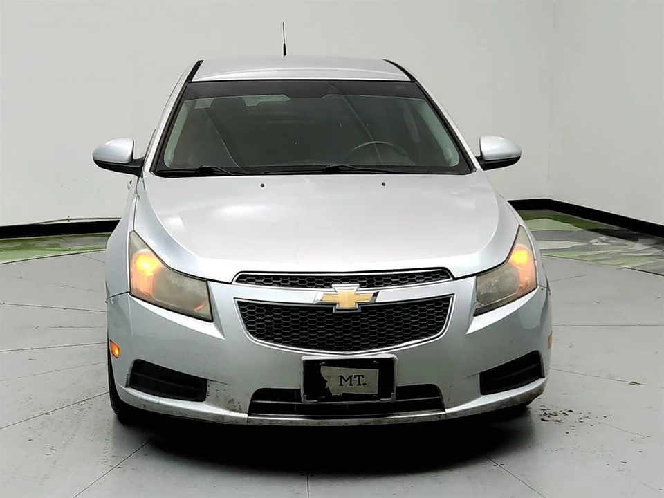 2012 Chevrolet Cruze - Image 2 of 21