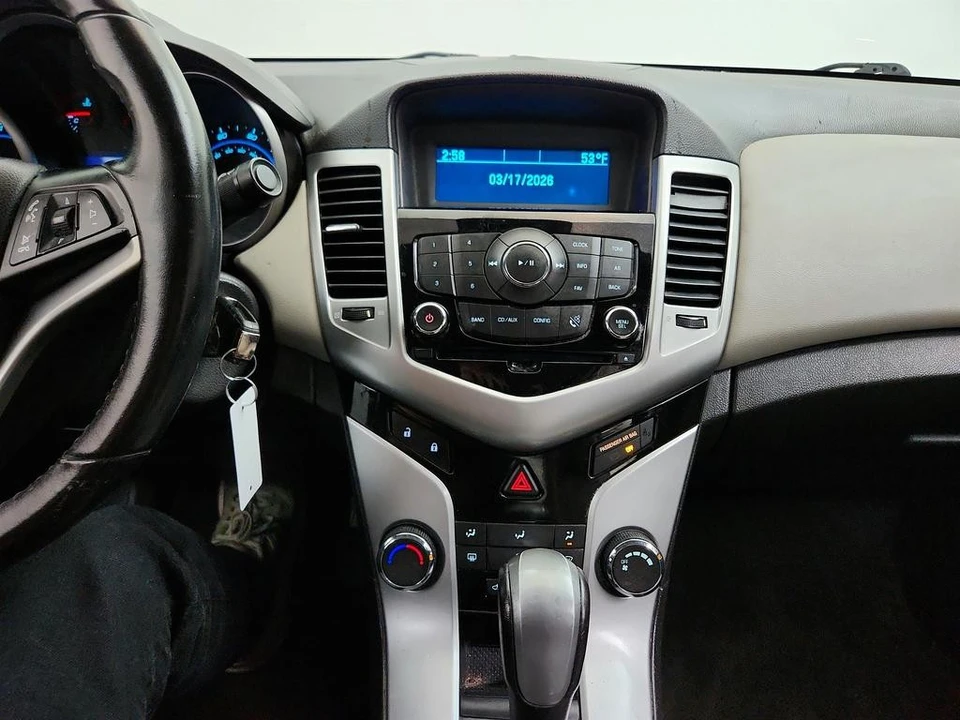 2012 Chevrolet Cruze - Image 17 of 21