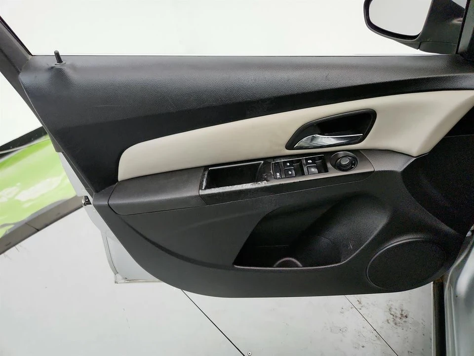 2012 Chevrolet Cruze - Image 20 of 21