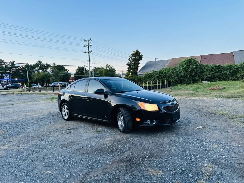 2012 Chevrolet Cruze - Image 2 of 21
