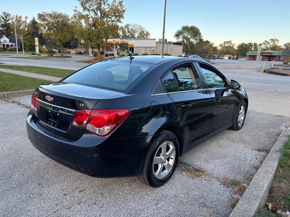 2012 Chevrolet Cruze - Image 2 of 19