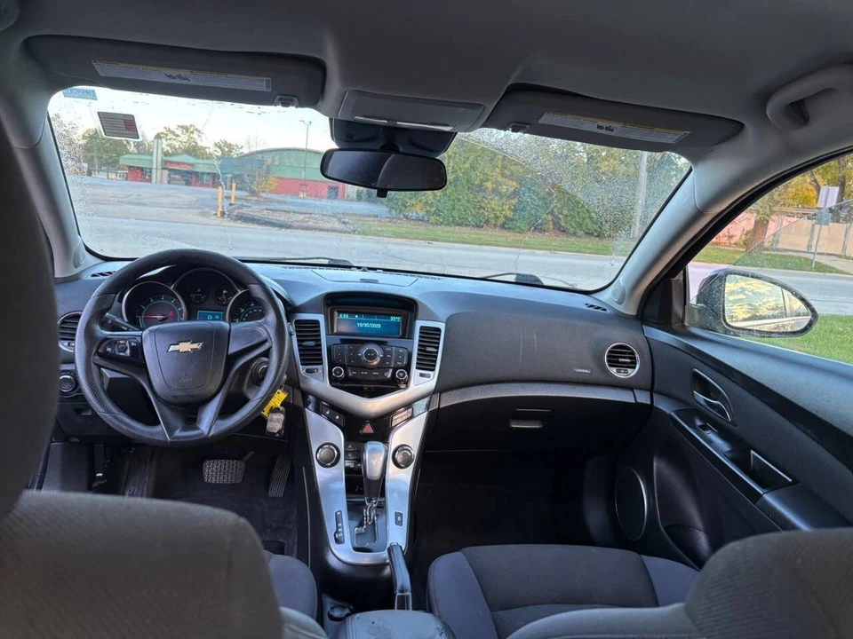 2012 Chevrolet Cruze - Image 18 of 19