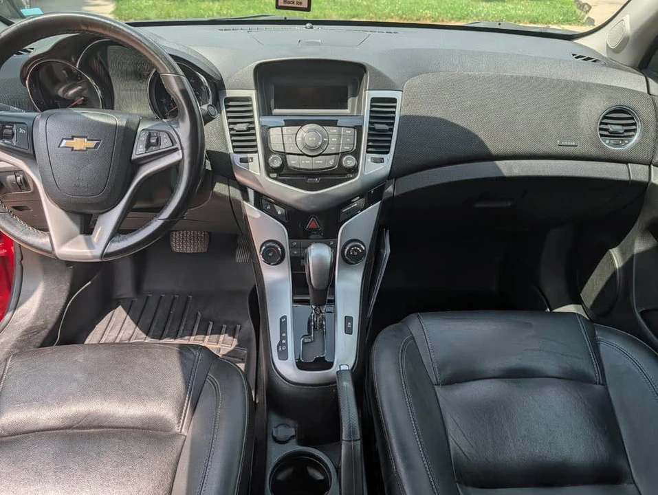 2012 Chevrolet Cruze - Image 4 of 11