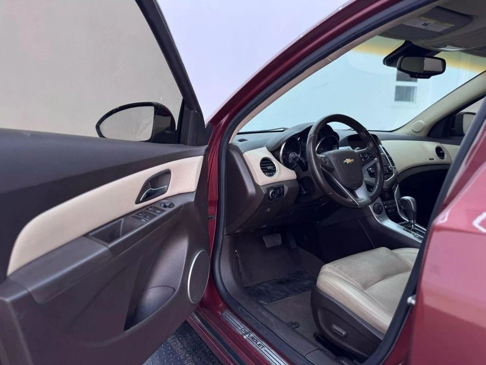 2012 Chevrolet Cruze - Image 10 of 21