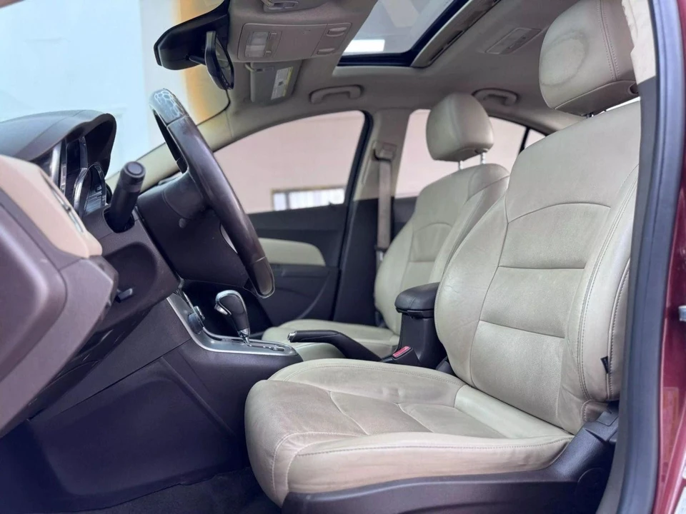 2012 Chevrolet Cruze - Image 12 of 21