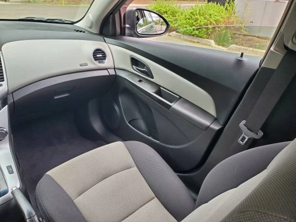 2012 Chevrolet Cruze - Image 17 of 24