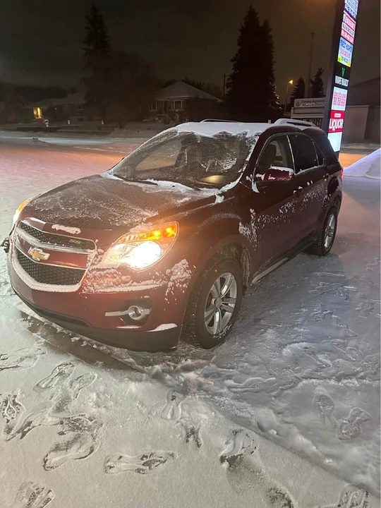 2012 Chevrolet Equinox - Image 2 of 3