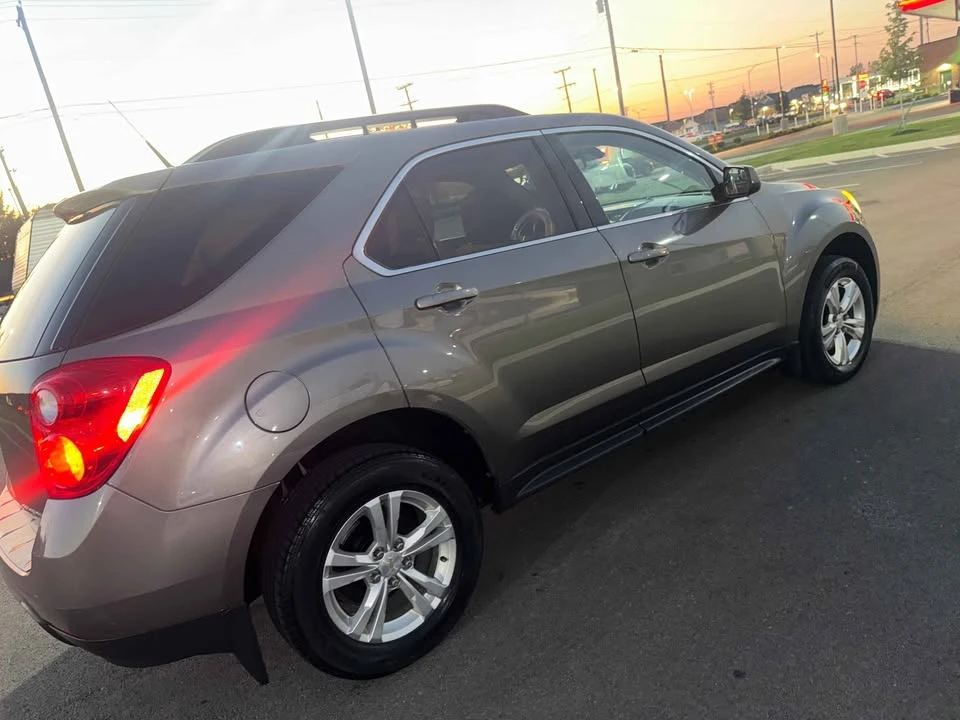 2012 Chevrolet Equinox - Image 2 of 9