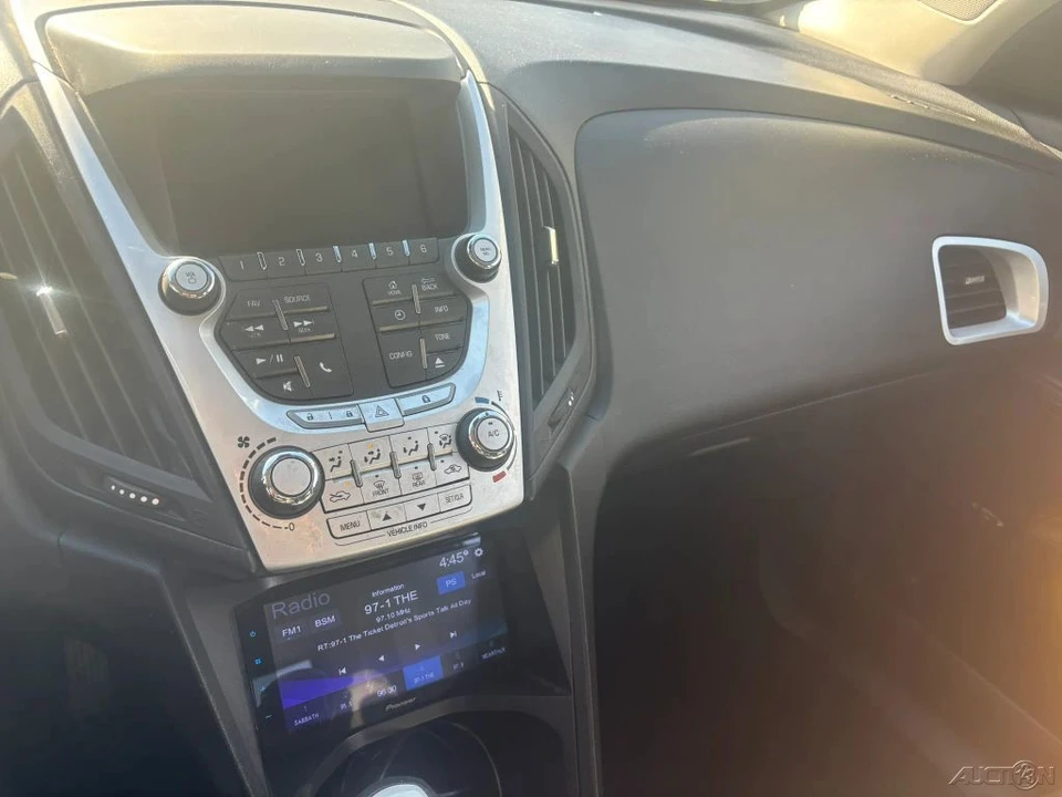 2012 Chevrolet Equinox - Image 18 of 21