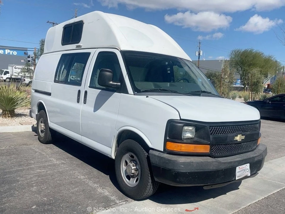 2012 Chevrolet Express - Image 2 of 12