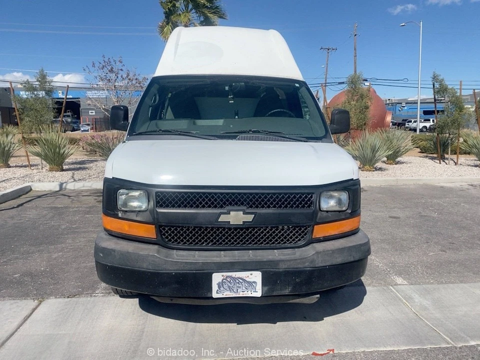 2012 Chevrolet Express - Image 7 of 12