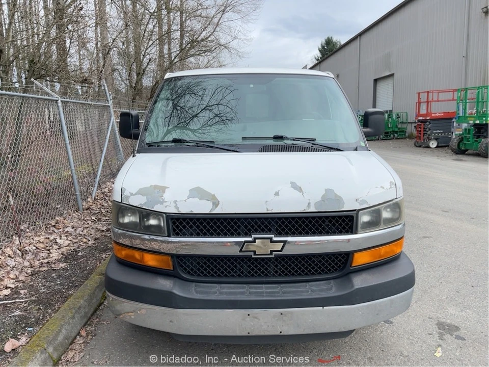 2012 Chevrolet Express - Image 7 of 12