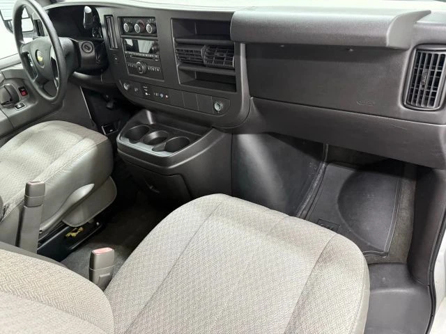 2012 Chevrolet Express - Image 11 of 12