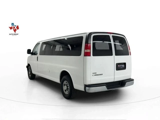 2012 Chevrolet Express - Image 8 of 12