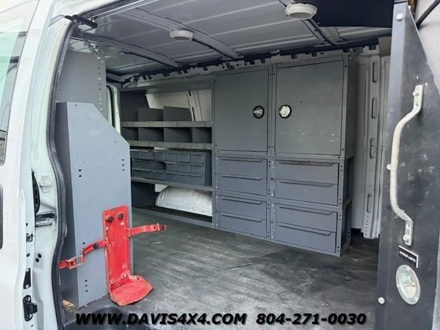 2012 Chevrolet Express - Image 11 of 12