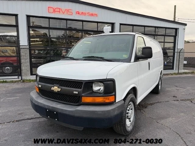 2012 Chevrolet Express - Image 2 of 31