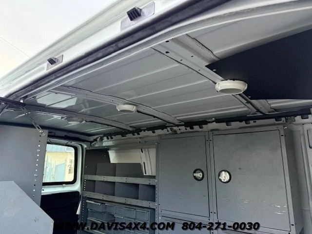 2012 Chevrolet Express - Image 14 of 31