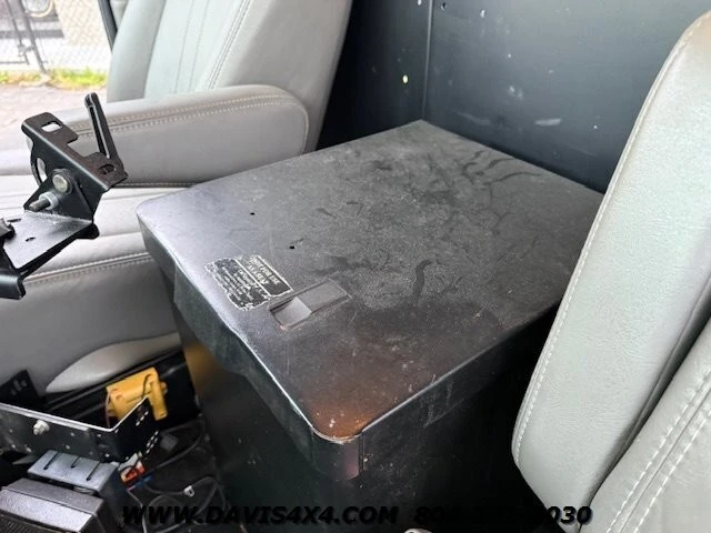2012 Chevrolet Express - Image 30 of 31