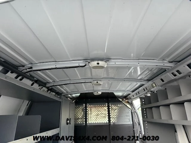 2012 Chevrolet Express - Image 20 of 31