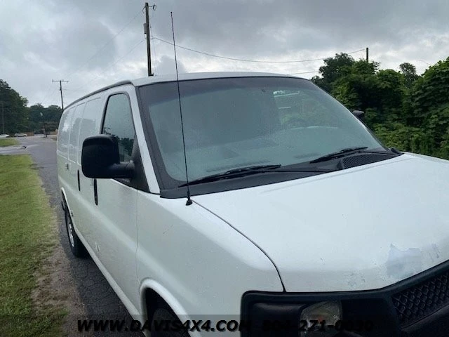 2012 Chevrolet Express - Image 26 of 29
