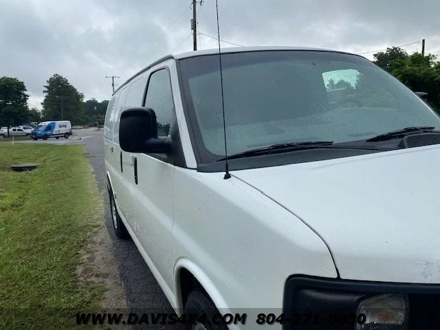 2012 Chevrolet Express - Image 24 of 29