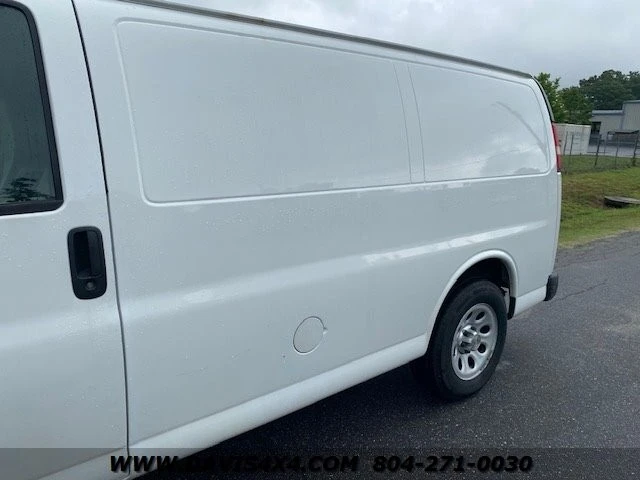 2012 Chevrolet Express - Image 22 of 29