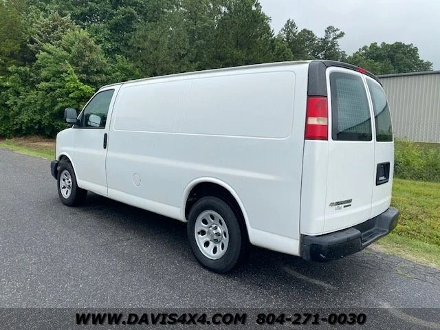 2012 Chevrolet Express - Image 6 of 12