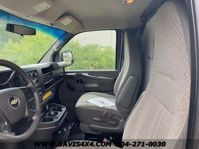 2012 Chevrolet Express - Image 12 of 12