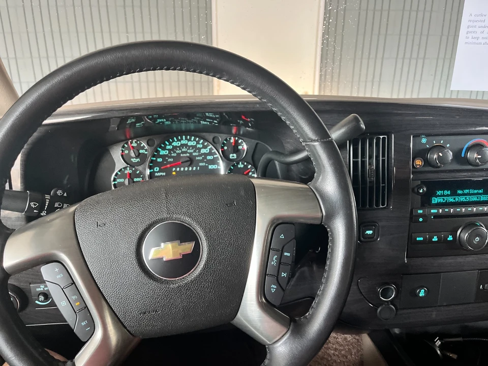 2012 Chevrolet Express - Image 6 of 13