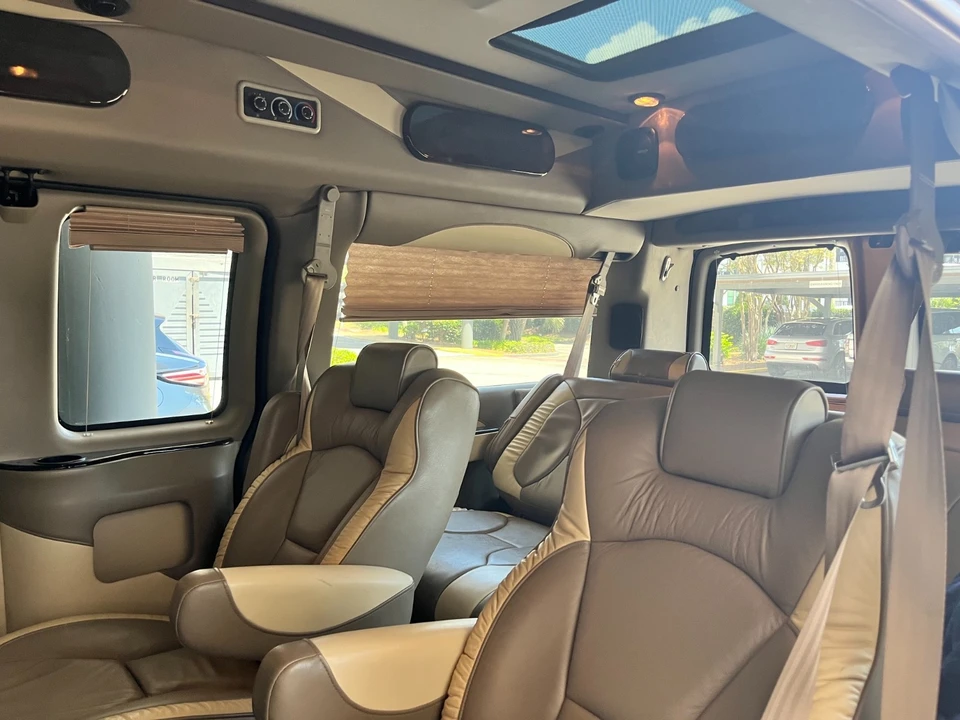 2012 Chevrolet Express - Image 3 of 13