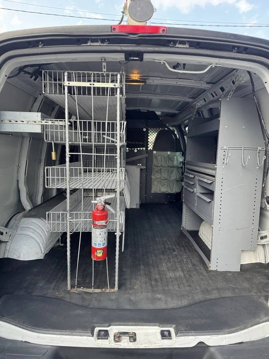 2012 Chevrolet Express - Image 14 of 17
