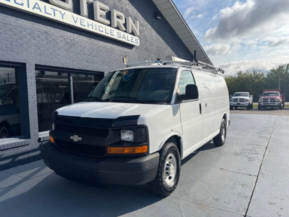 2012 Chevrolet Express - Image 3 of 12