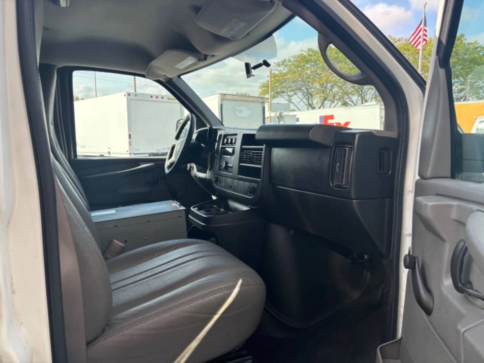2012 Chevrolet Express - Image 10 of 12
