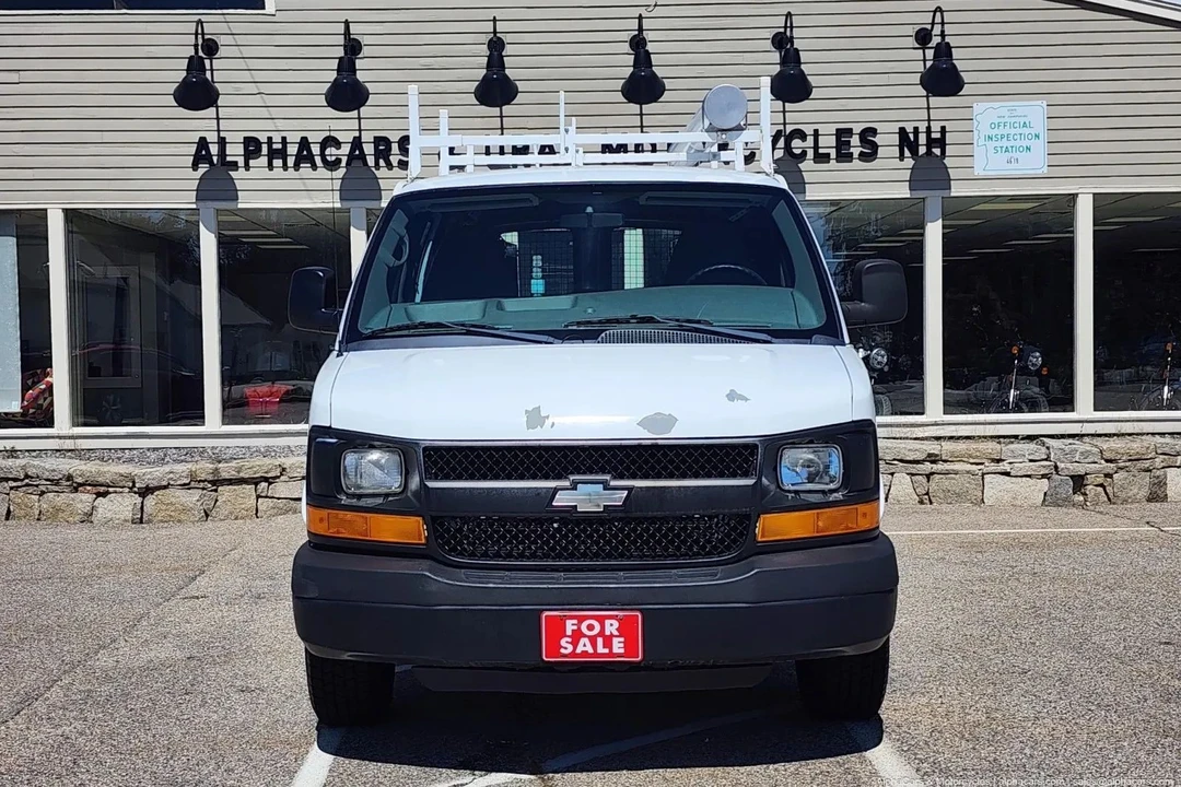 2012 Chevrolet Express - Image 3 of 21