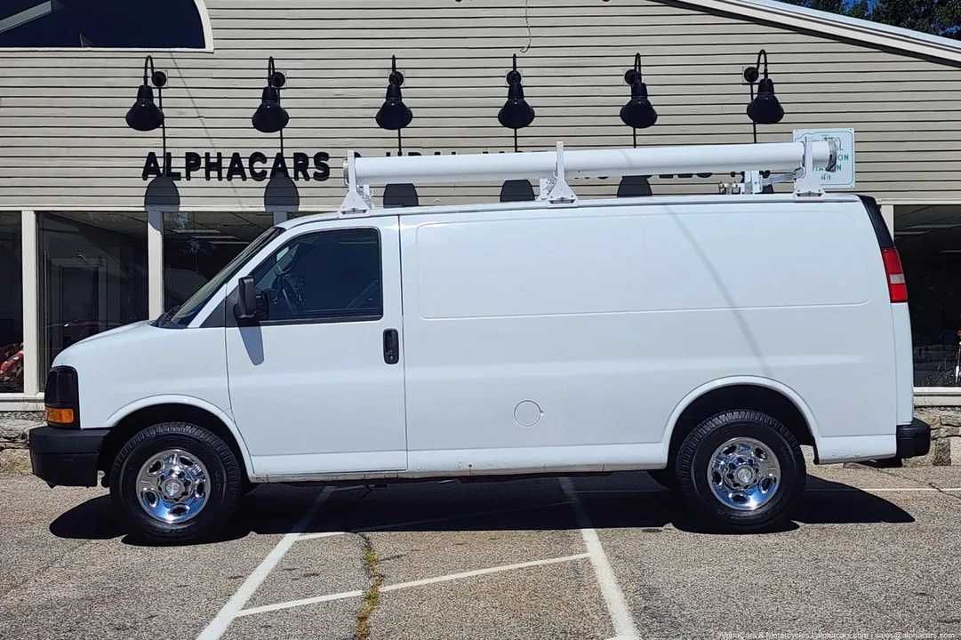 2012 Chevrolet Express - Image 2 of 21