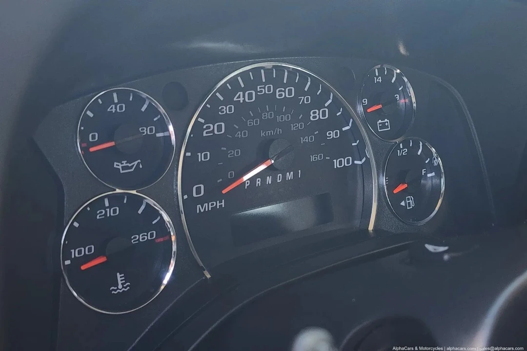 2012 Chevrolet Express - Image 20 of 21