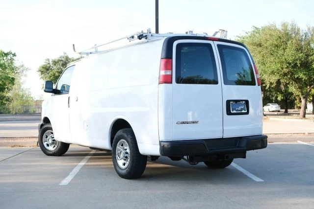 2012 Chevrolet Express - Image 15 of 21