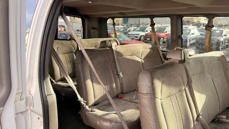2012 Chevrolet Express - Image 12 of 12